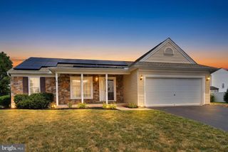 45 THOMAS DR, York, PA 17404