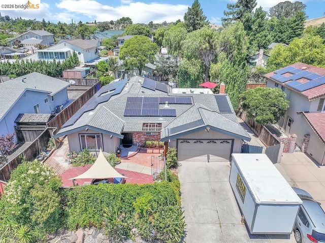 1249 Heavenly DR, Martinez, CA 94553