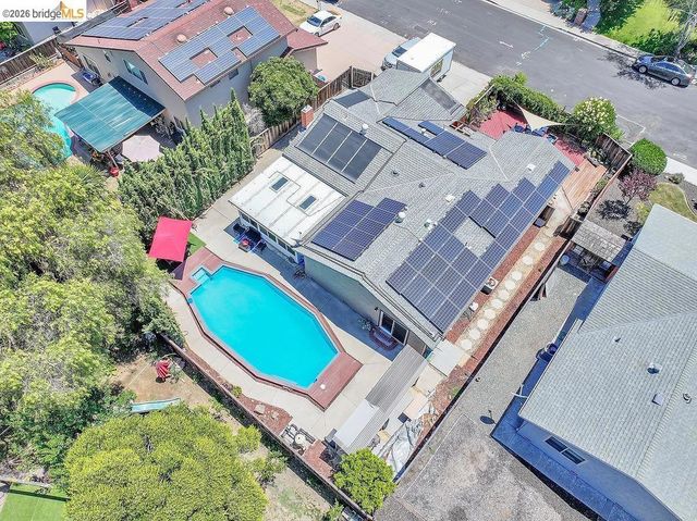 1249 Heavenly DR, Martinez, CA 94553