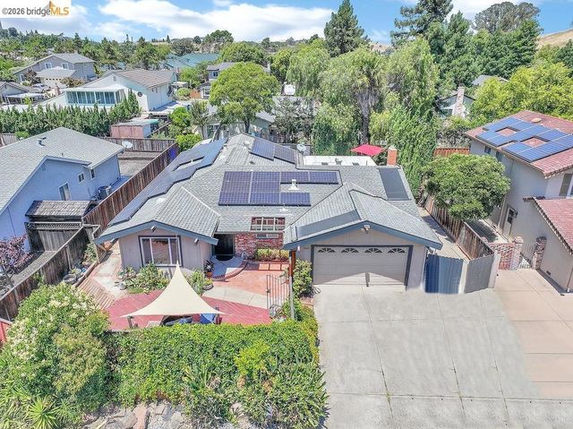 1249 Heavenly DR, Martinez, CA 94553