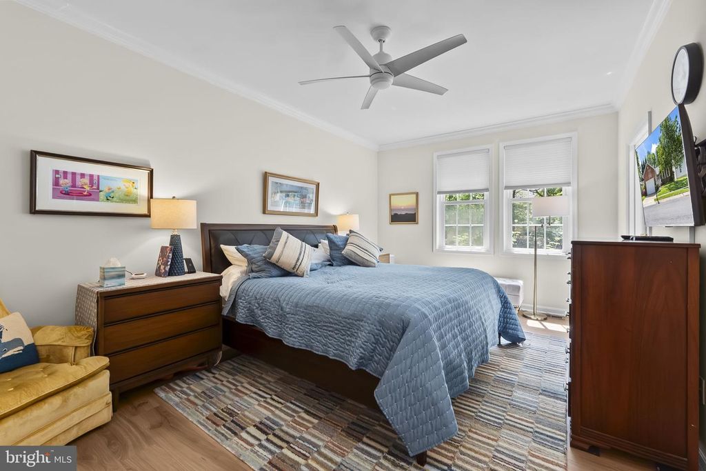 Image 14 of property listing at 847 MISSION VALLEY LN, Annapolis, MD 21401
