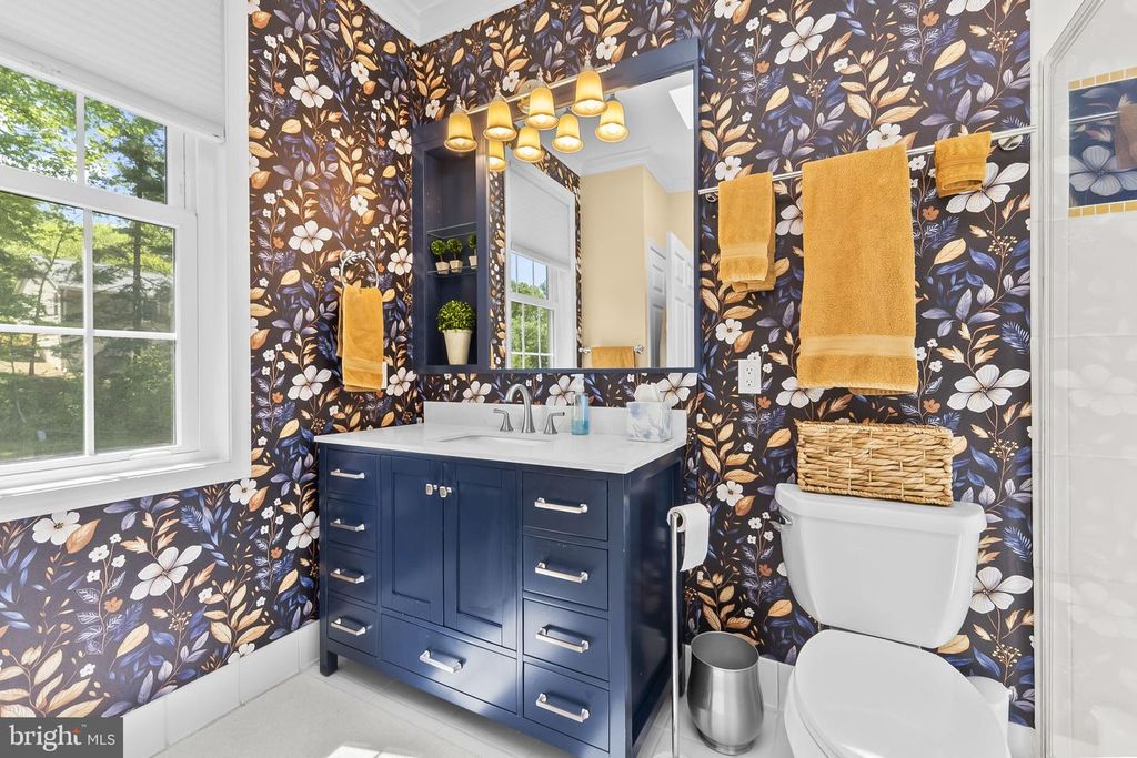 Image 17 of property listing at 847 MISSION VALLEY LN, Annapolis, MD 21401