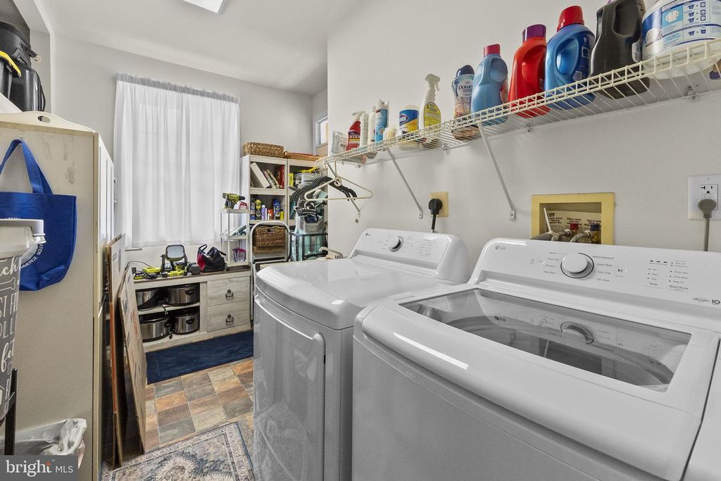Image 26 of property listing at 847 MISSION VALLEY LN, Annapolis, MD 21401