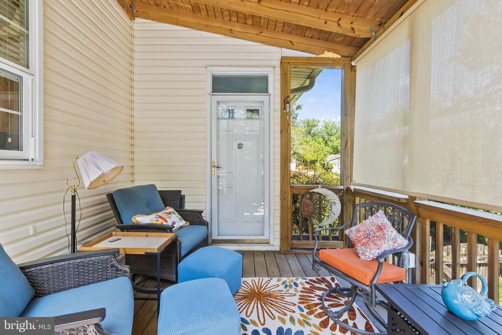 Image 28 of property listing at 847 MISSION VALLEY LN, Annapolis, MD 21401