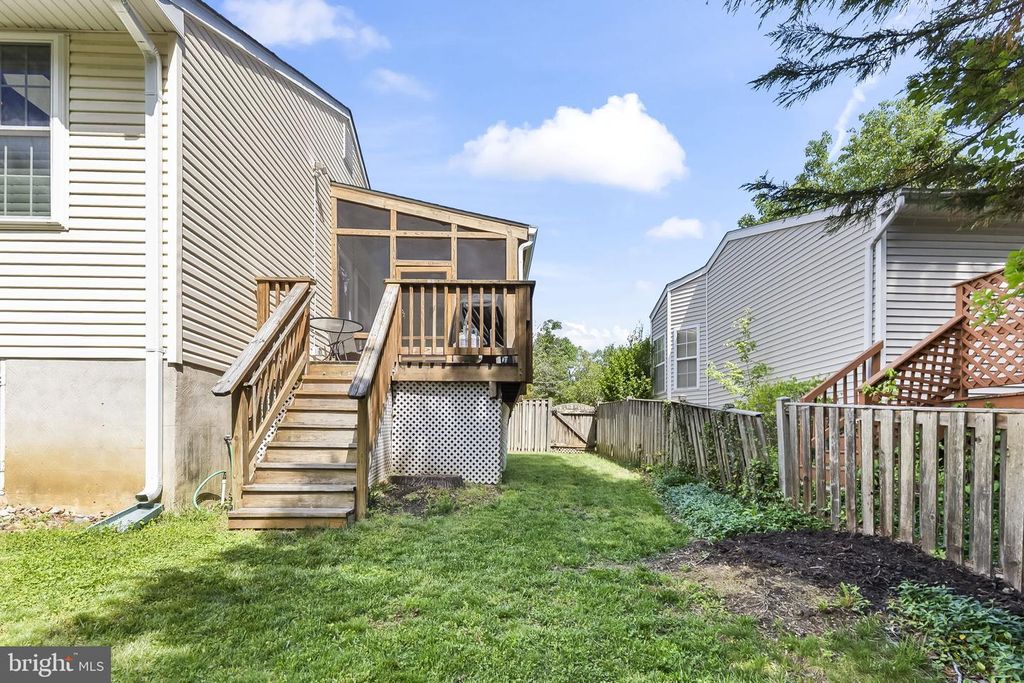 Image 33 of property listing at 847 MISSION VALLEY LN, Annapolis, MD 21401