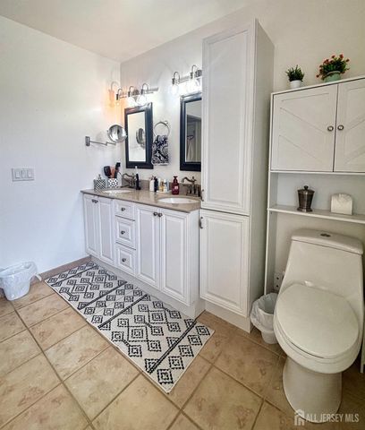 845 Woodbury Drive, Jackson, NJ 08527