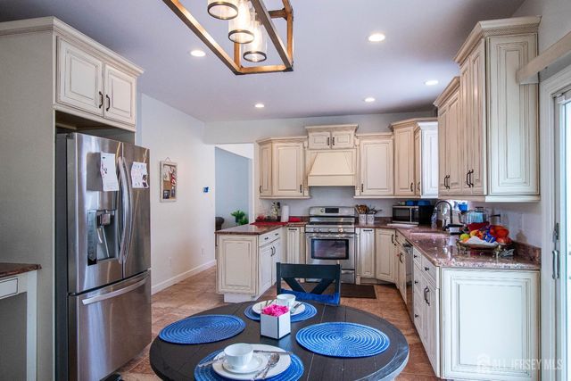 845 Woodbury Drive, Jackson, NJ 08527