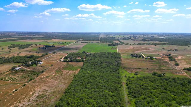 150 Fm 1303, Floresville, TX 78114