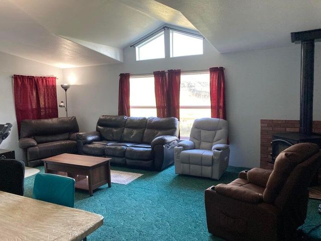 33341 Indian Lake Drive, Sprague River, OR 97639