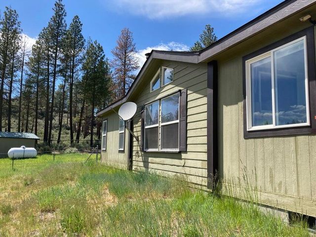 33341 Indian Lake Drive, Sprague River, OR 97639