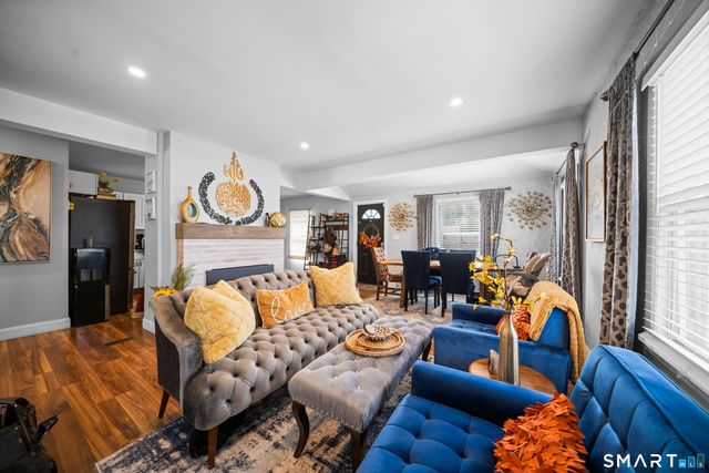 21 Highland Avenue, East Haven, CT 06512