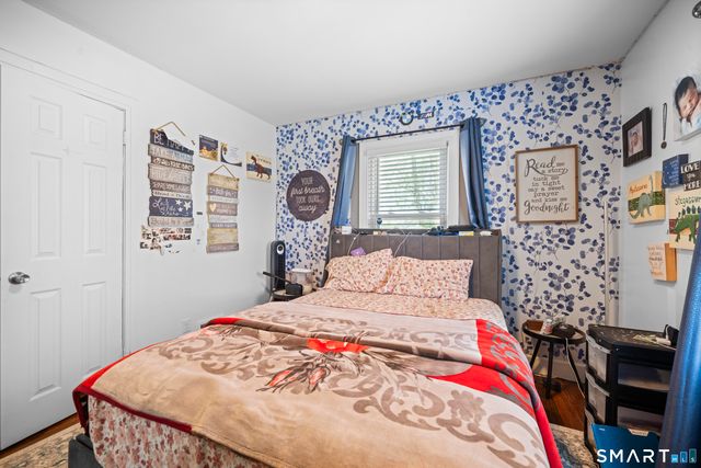 21 Highland Avenue, East Haven, CT 06512