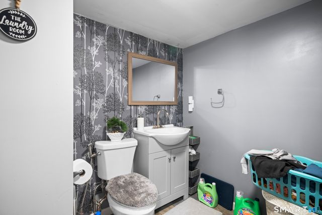 21 Highland Avenue, East Haven, CT 06512