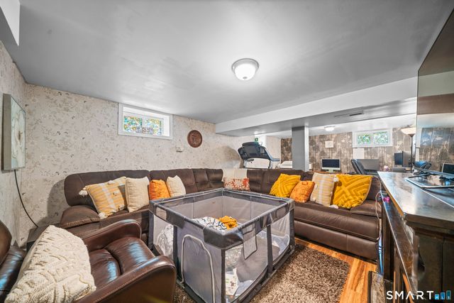 21 Highland Avenue, East Haven, CT 06512