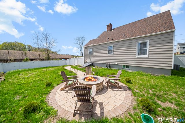 21 Highland Avenue, East Haven, CT 06512