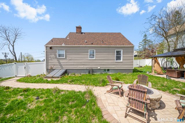 21 Highland Avenue, East Haven, CT 06512