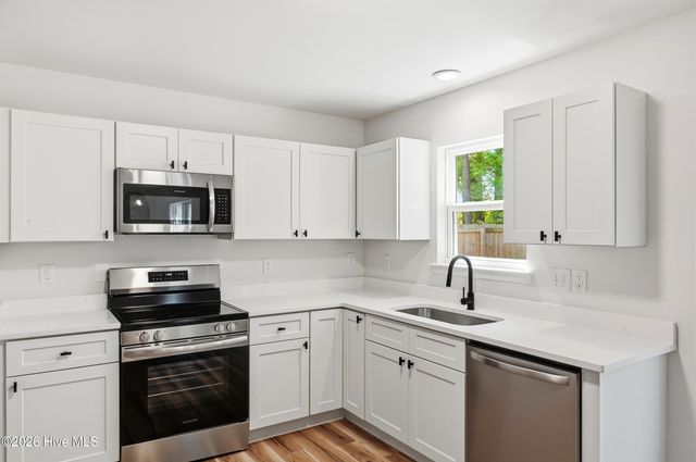 1017 Lake Jones Road, Leland, NC 28451