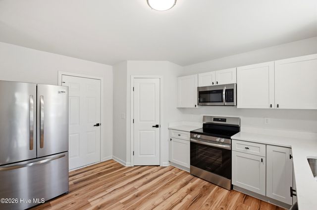 1017 Lake Jones Road, Leland, NC 28451