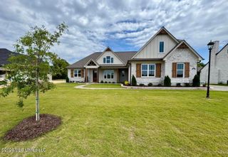 302 Oakworth Drive, Hernando, MS 38632