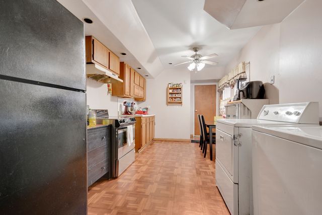 3801 W 84th Place, Chicago, IL 60652