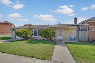 3801 W 84th Place, Chicago, IL 60652
