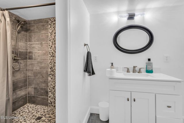 1616 Lewis Avenue, Biloxi, MS 39531