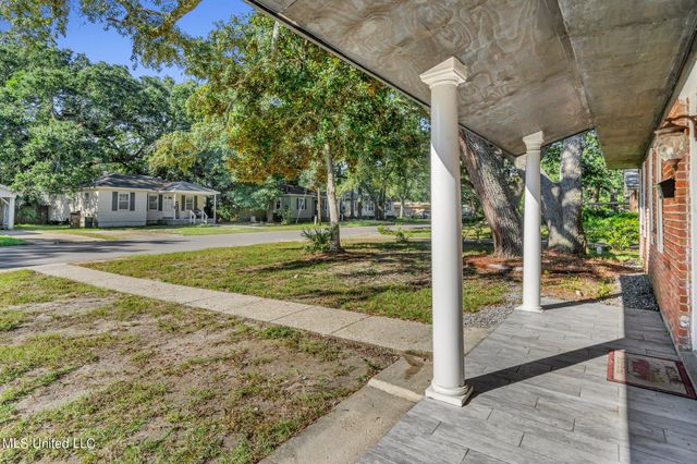 1616 Lewis Avenue, Biloxi, MS 39531