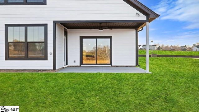 1181 Clearbrook Lane, Campobello, SC 29322