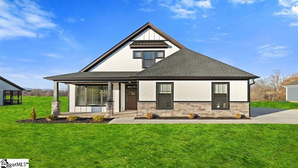 1181 Clearbrook Lane, Campobello, SC 29322