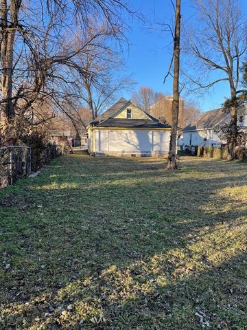 444 W Page Street, Springfield, MO 65806