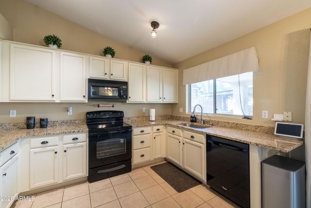 22527 N 74TH Avenue, Glendale, AZ 85310
