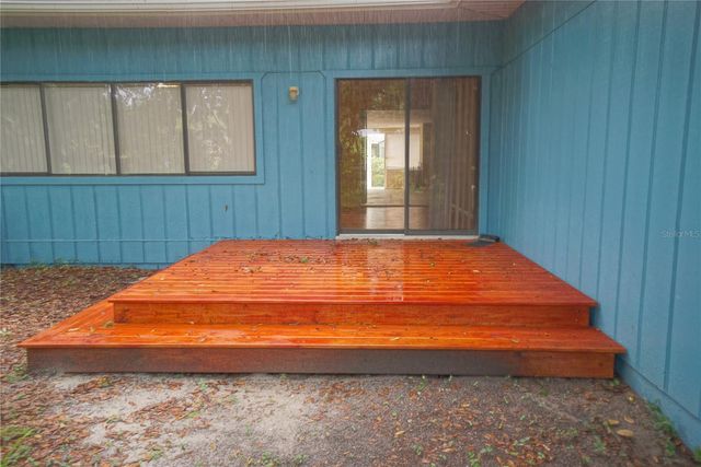 1424 E PARK CIRCLE, Tampa, FL 33604