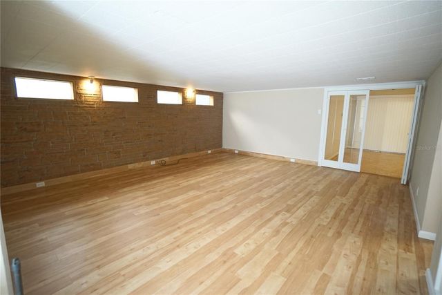 1424 E PARK CIRCLE, Tampa, FL 33604