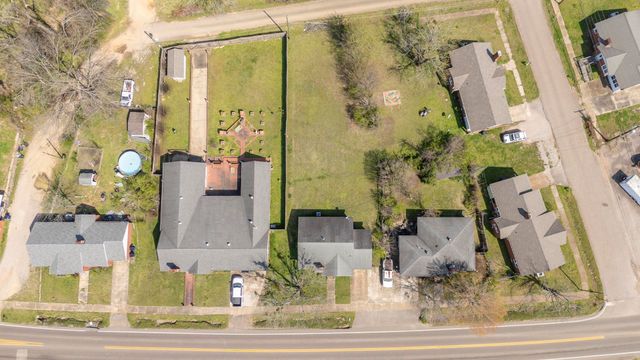 175 FLORENCE RD, Savannah, TN 38372