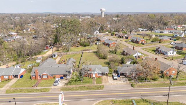 175 FLORENCE RD, Savannah, TN 38372