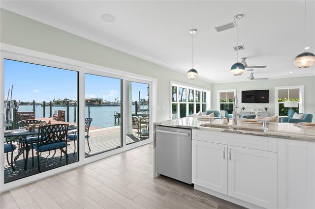 2903 PASS A GRILLE WAY, St Pete Beach, FL 33706