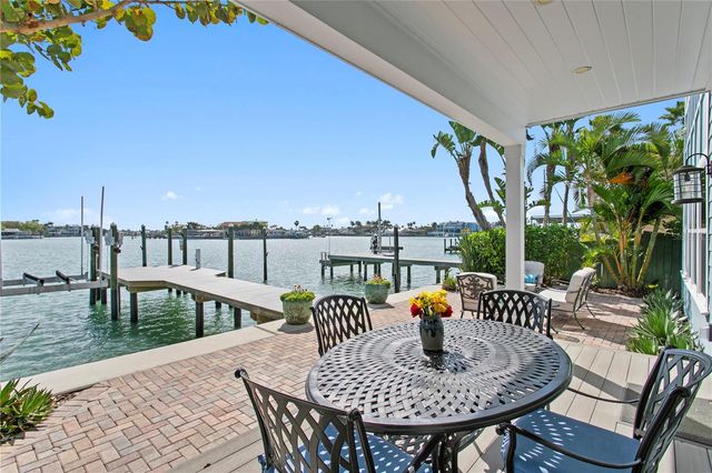 2903 PASS A GRILLE WAY, St Pete Beach, FL 33706