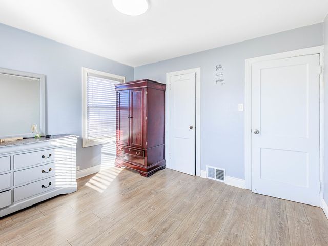 93 E 151st Street E, Harvey, IL 60426