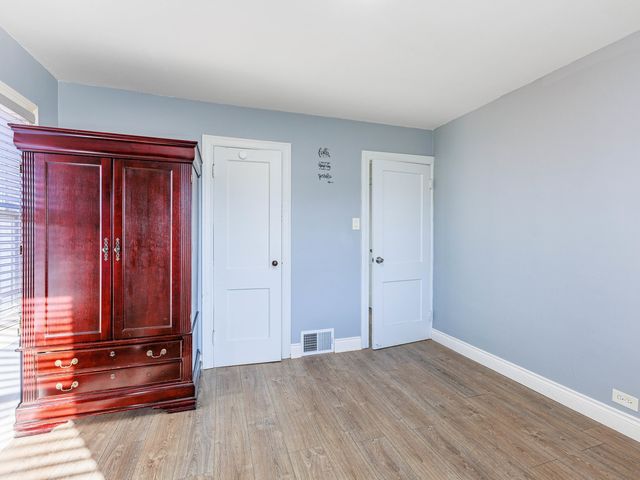 93 E 151st Street E, Harvey, IL 60426