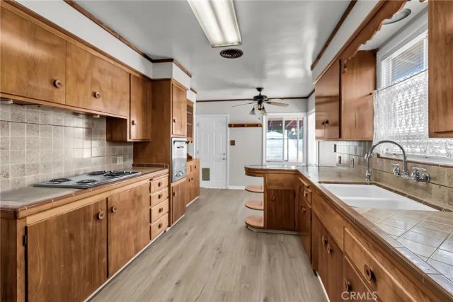 5943 Grand Avenue, Riverside, CA 92504