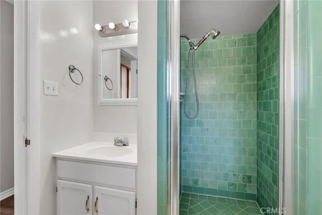 5943 Grand Avenue, Riverside, CA 92504