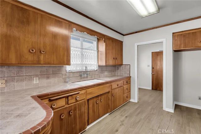 5943 Grand Avenue, Riverside, CA 92504