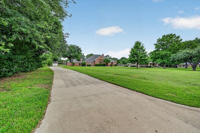 909 San Saba Drive, Southlake, TX 76092