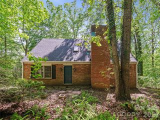 639 Hunter Street, Burnsville, NC 28714