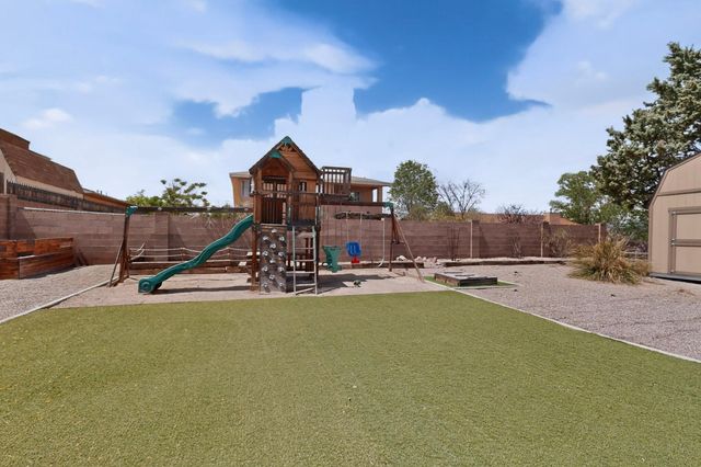 45 Castle Rock Road SE, Rio Rancho, NM 87124