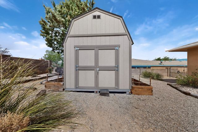 45 Castle Rock Road SE, Rio Rancho, NM 87124