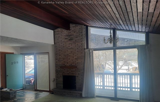 208 Sun Valley Drive, St Albans, WV 25177