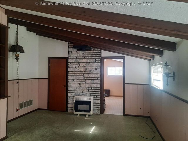 208 Sun Valley Drive, St Albans, WV 25177