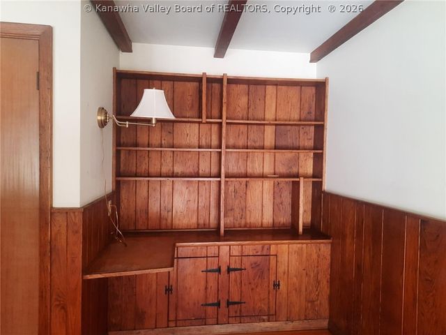 208 Sun Valley Drive, St Albans, WV 25177