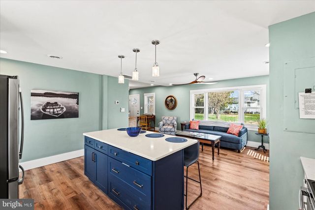 106 JEFFERSON ST, Colonial Beach, VA 22443